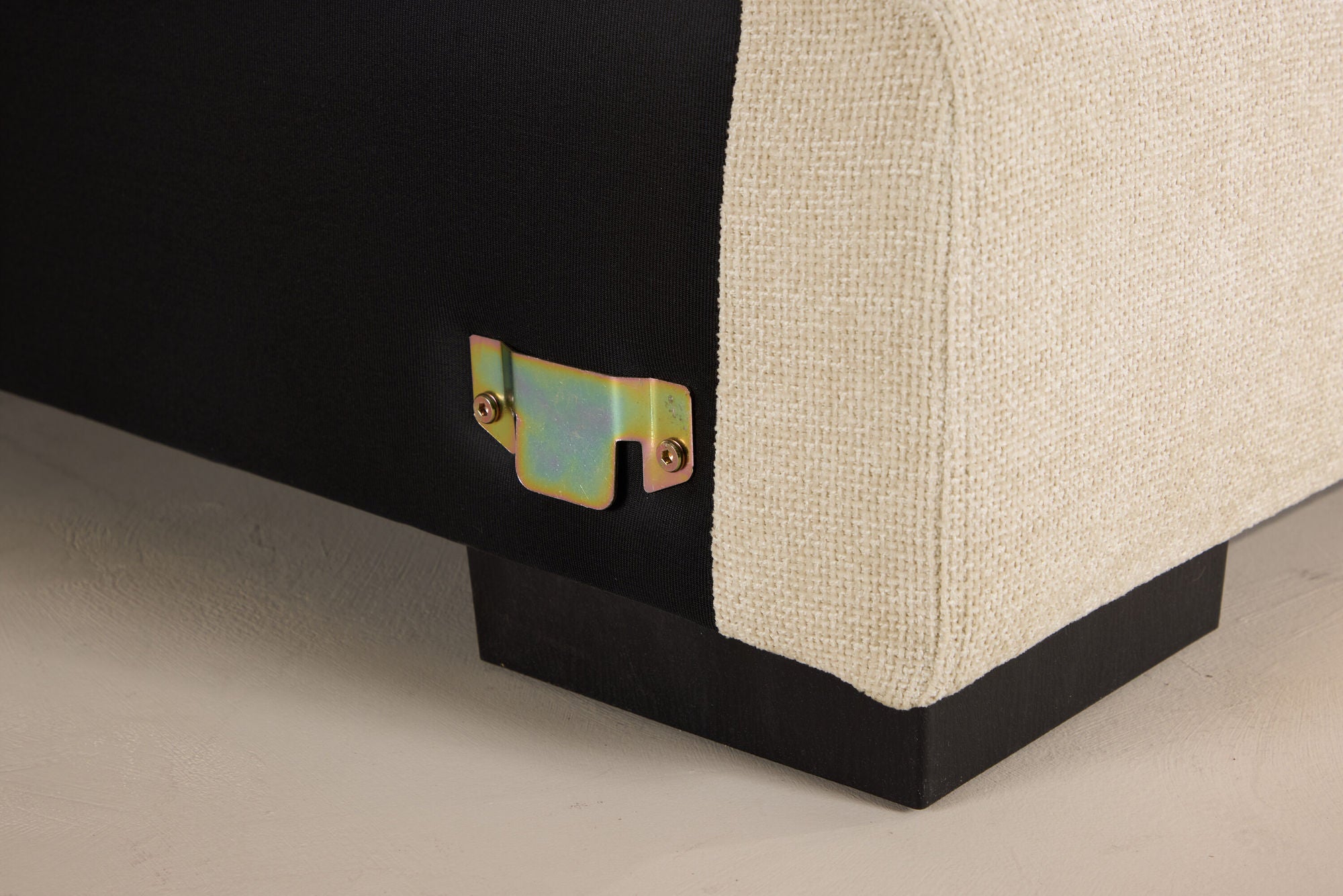 Venture Home Salerno Right Arm stol - Beige Fabric /