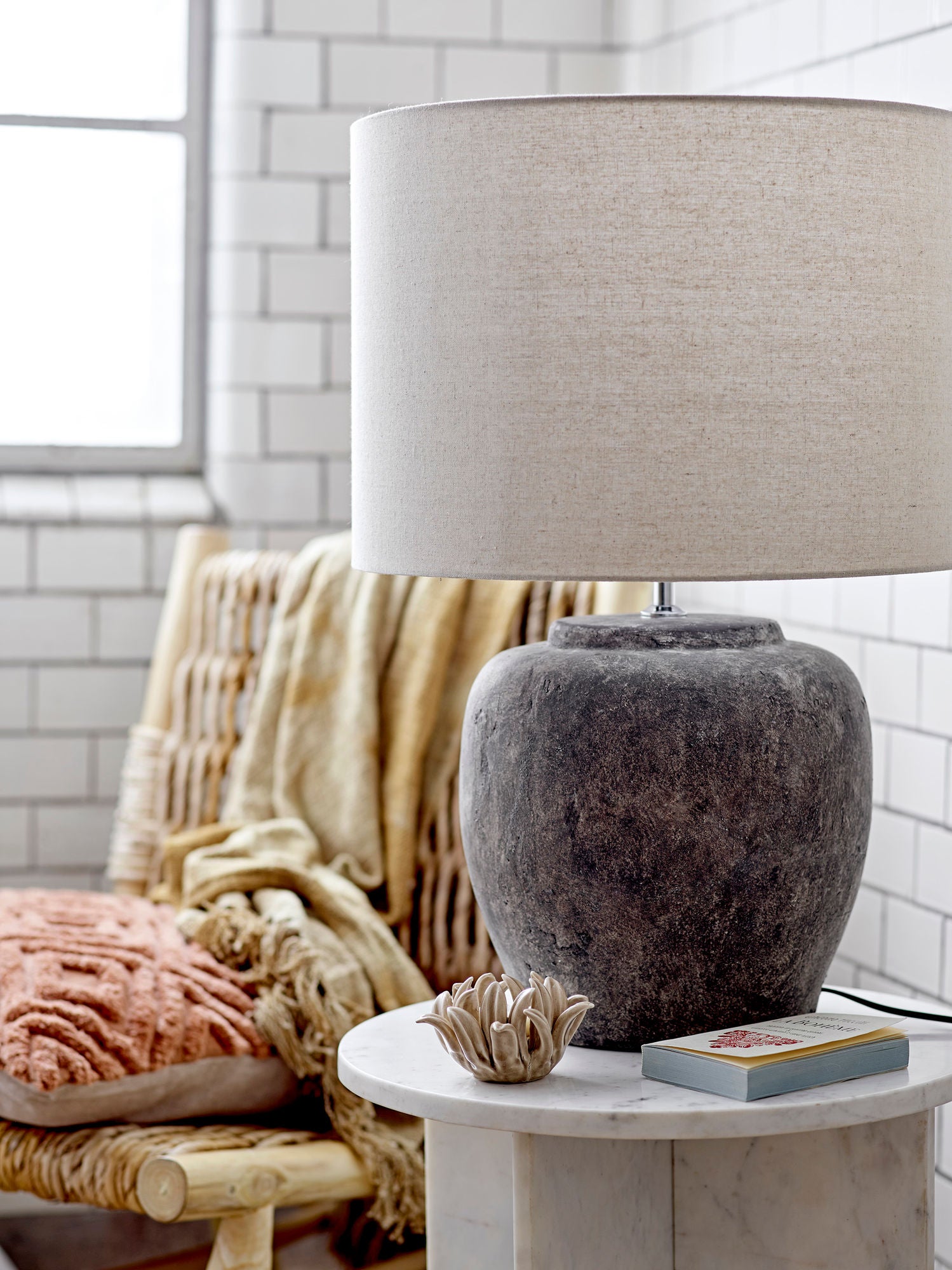 Bloomingville Isabelle Bordlampe, Grå, Stentøj