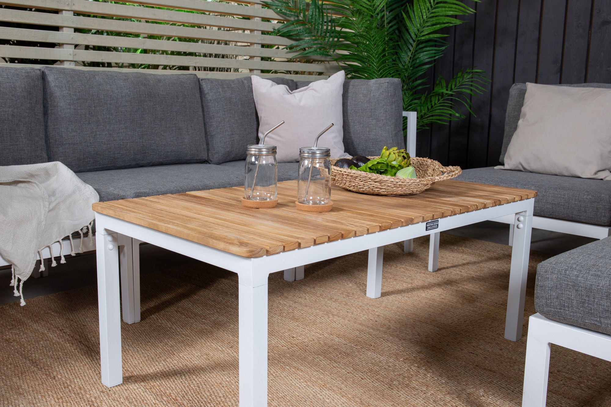 Venture Home Copacabana hjørne Part - White Alu / Grey Cushion+Brasilia Sofa bord 60*110*55