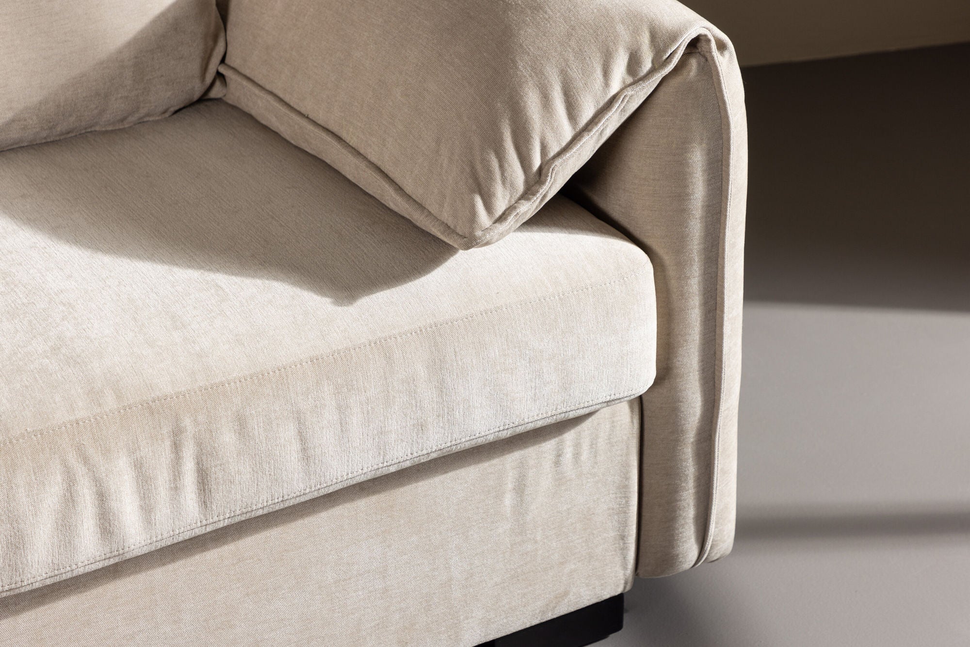 Venture Home Malva 3-seat Sofa - Beige