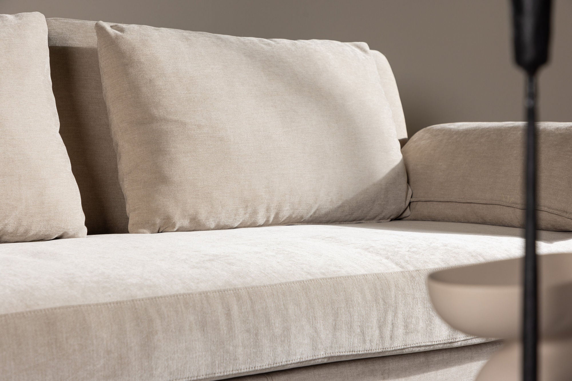 Venture Home Malva 3-seat Sofa - Beige