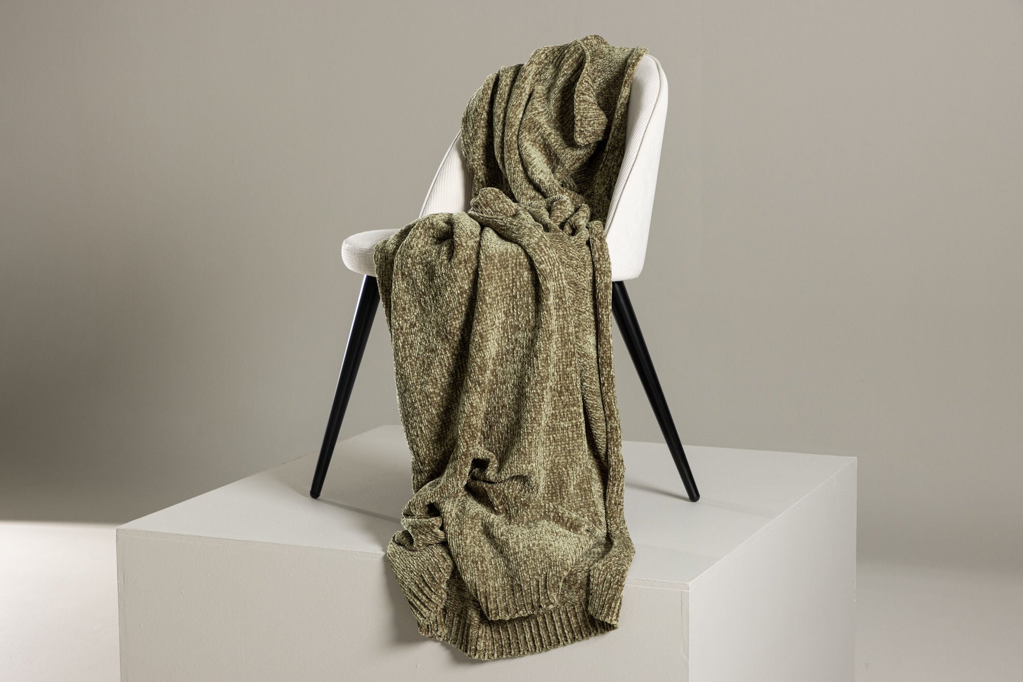 Venture Home Ally Throw Polyester/shiny chenille - Green / - 170*130