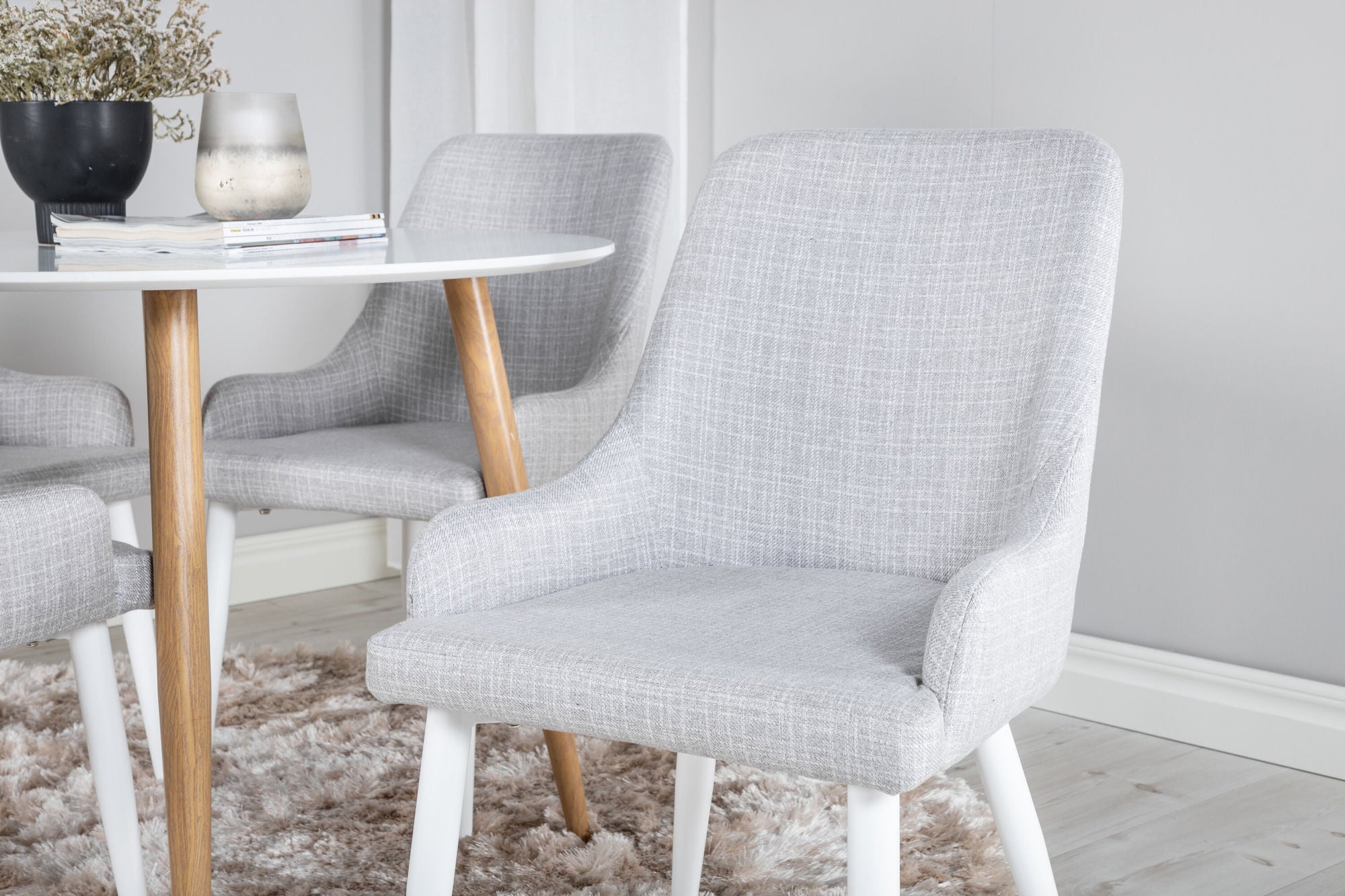 Venture Home Plaza Runt Matbord - Ek-Look / Vit - ø100*H75 +Plaza Dining chair - White legs - Light Grey Fabric _4