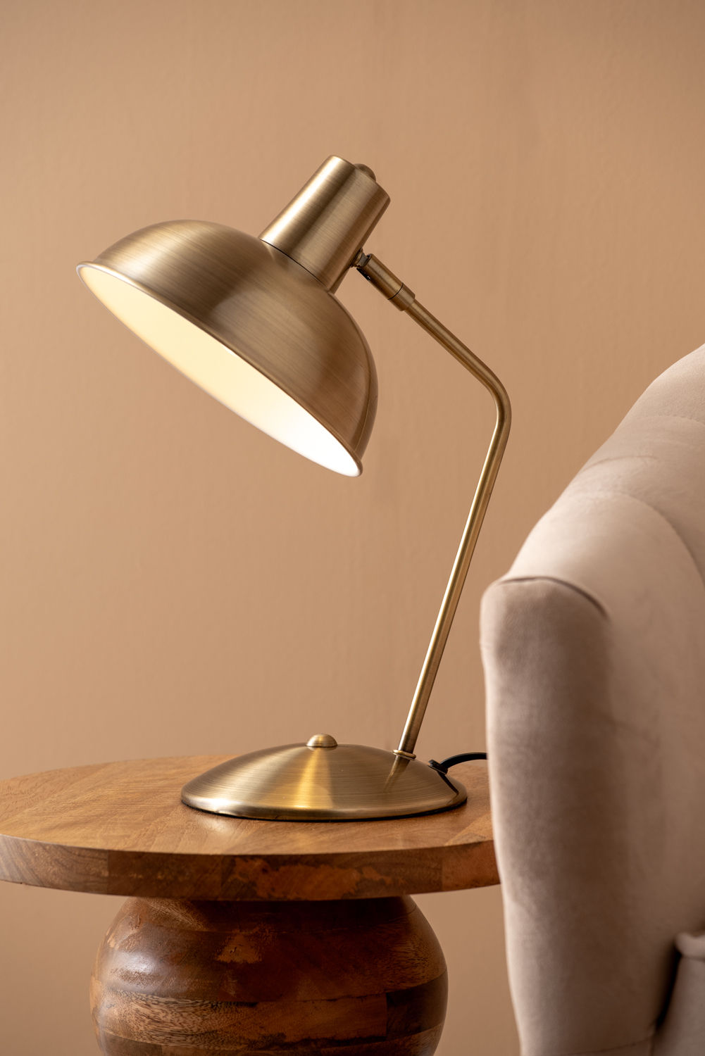 LEITMOTIV Bord lampe Hood brushed gold plated iron
