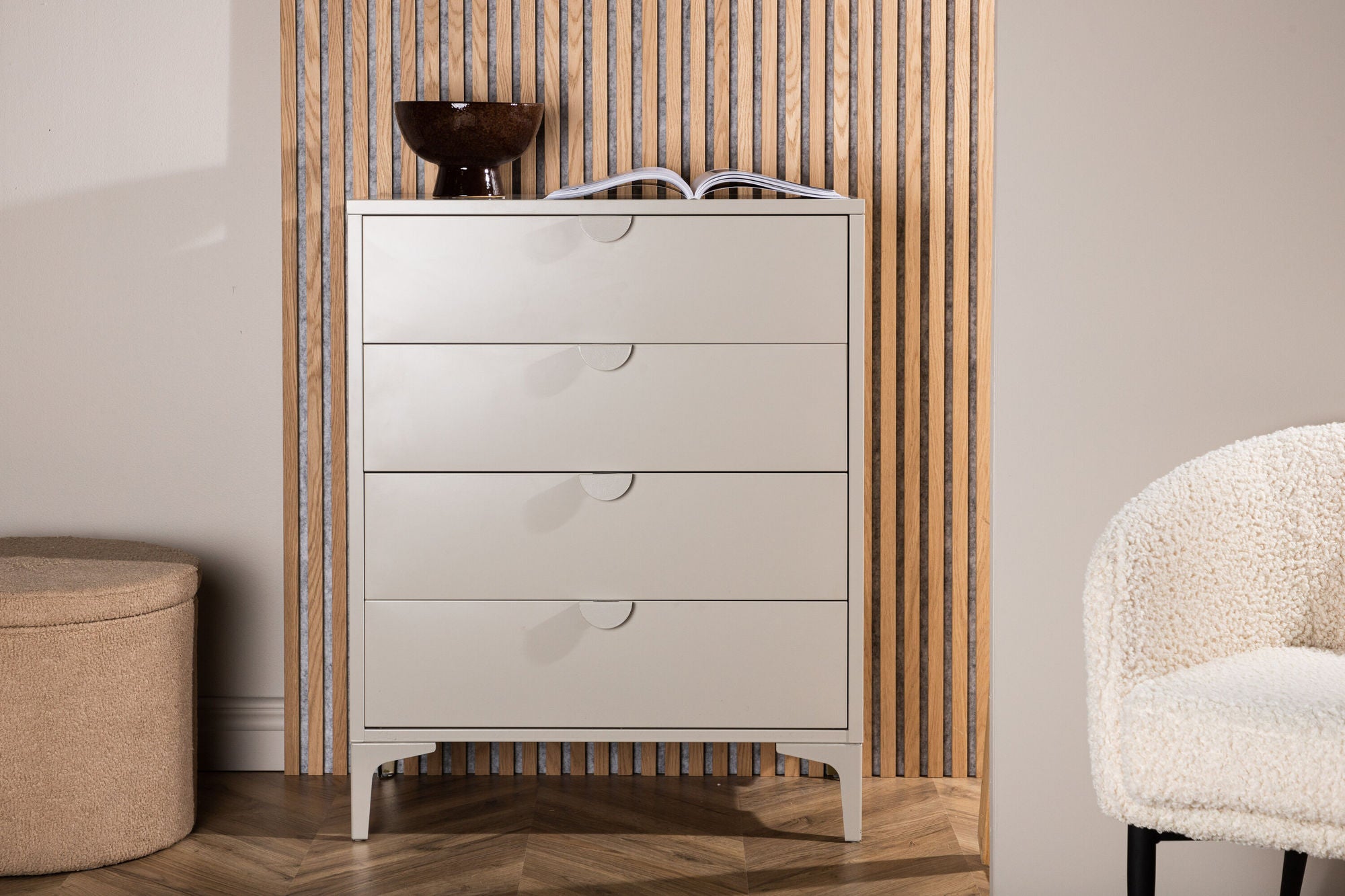 Venture Home Piring 4 Drawer - Beige / Beige - Ersätter 15621-250