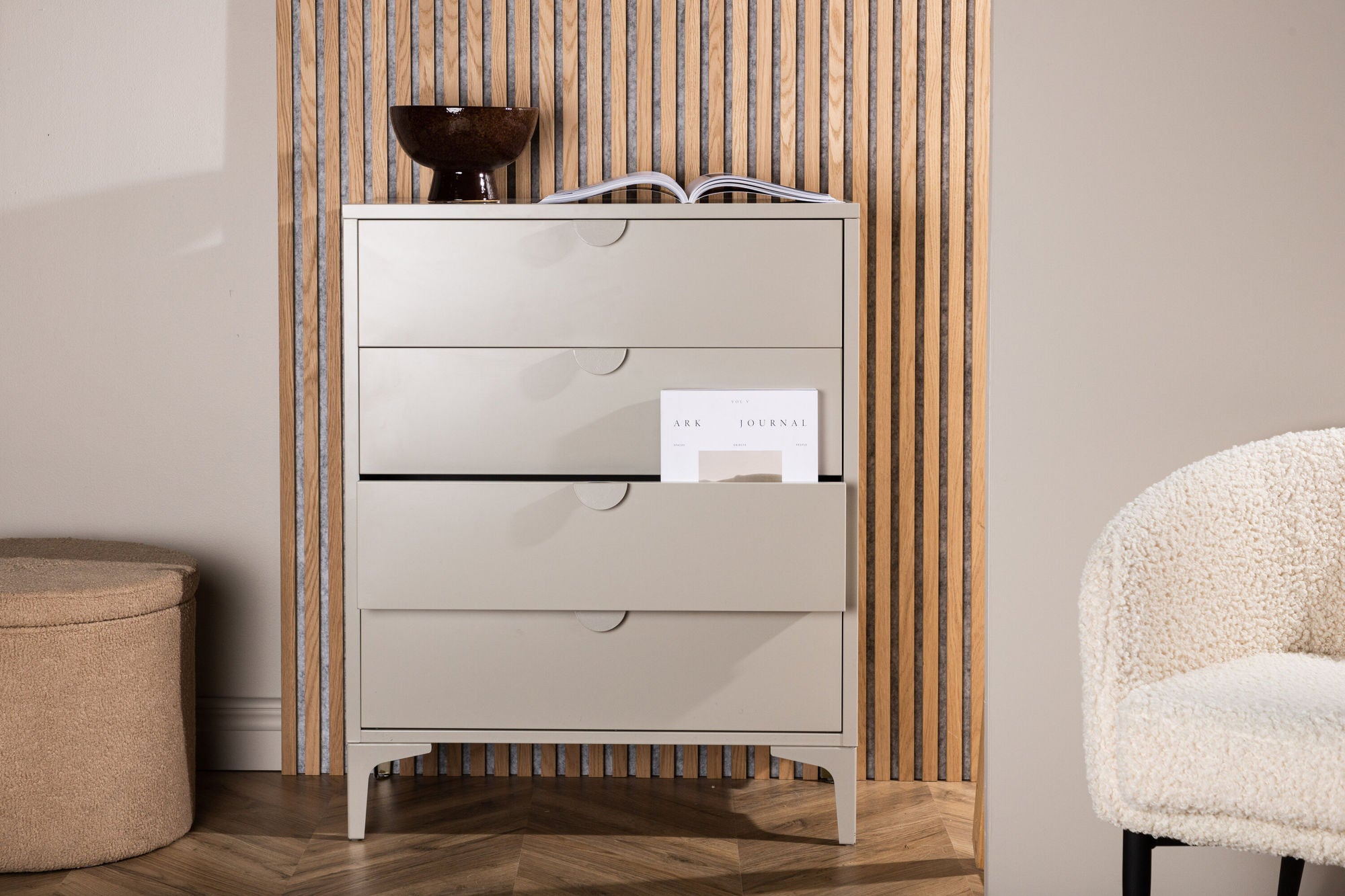 Venture Home Piring 4 Drawer - Beige / Beige - Ersätter 15621-250